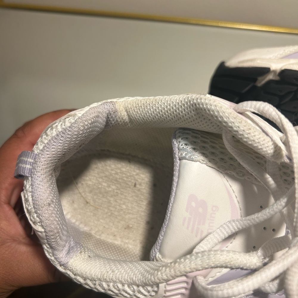 New Balance Women's White and Lavender Sneakers - Picture 7 of 13